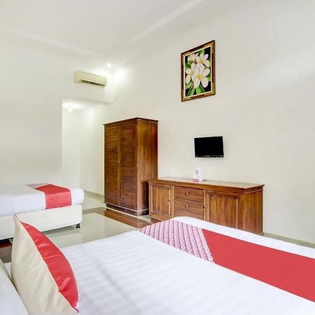 Super Oyo 3261 Hotel Ratu Ντενπασάρ Εξωτερικό φωτογραφία