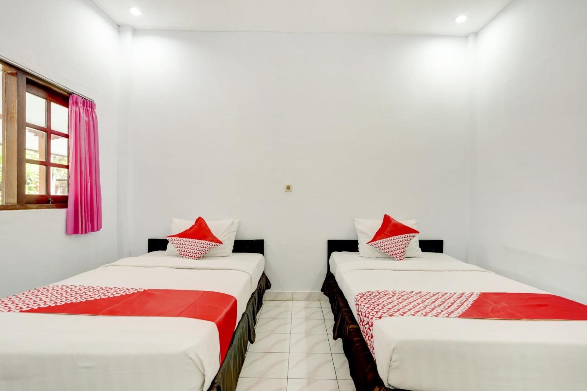 Super Oyo 3261 Hotel Ratu Ντενπασάρ Εξωτερικό φωτογραφία