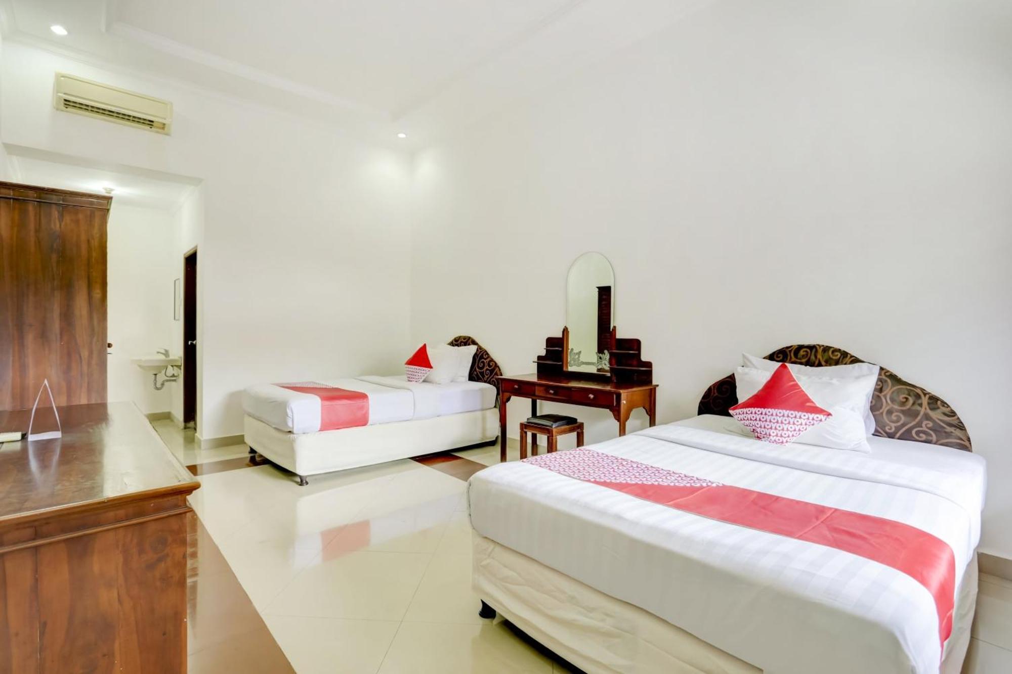 Super Oyo 3261 Hotel Ratu Ντενπασάρ Εξωτερικό φωτογραφία