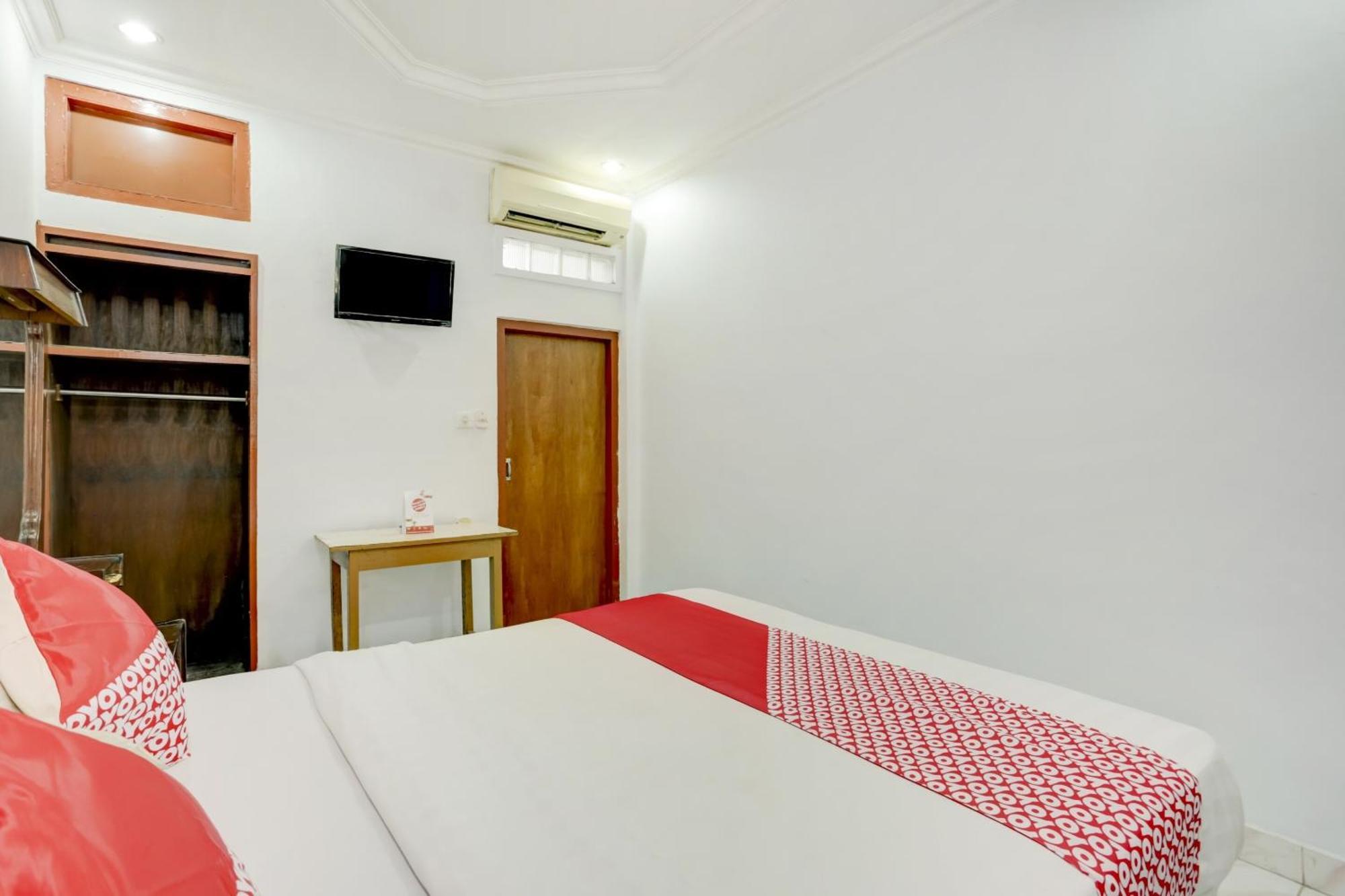 Super Oyo 3261 Hotel Ratu Ντενπασάρ Εξωτερικό φωτογραφία