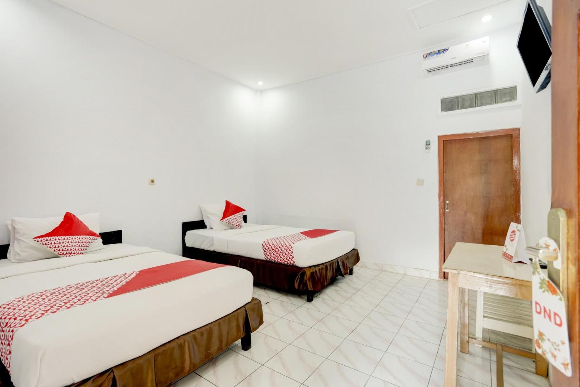 Super Oyo 3261 Hotel Ratu Ντενπασάρ Εξωτερικό φωτογραφία
